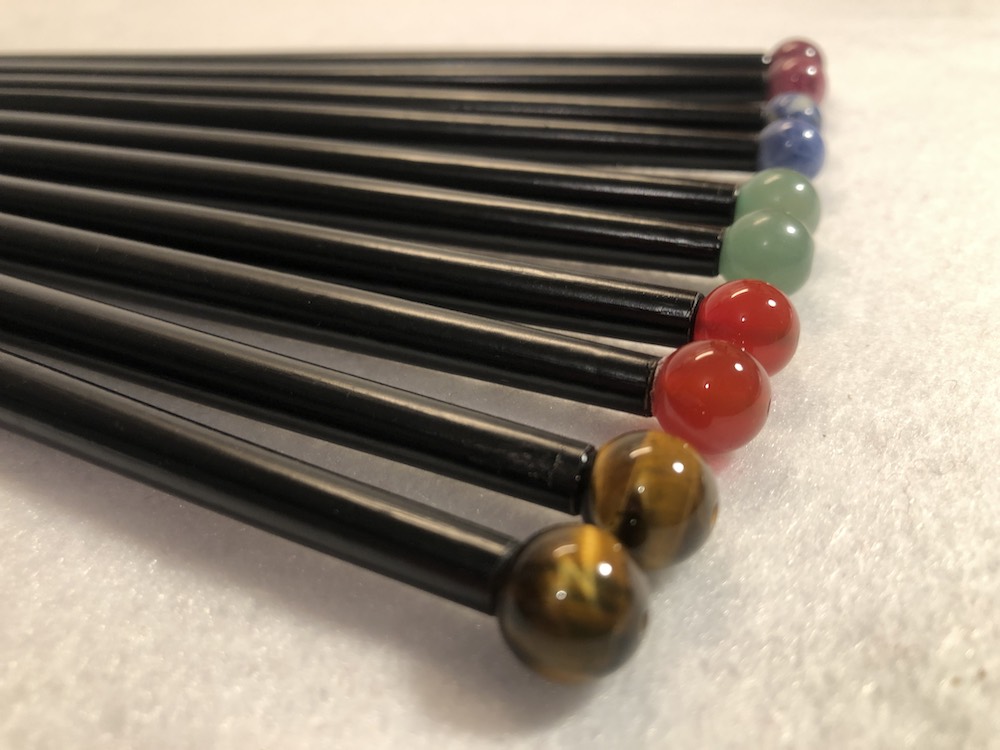 Edelstein-Massagestäbchen_Deluxe Color Schwarz_Ergänzung_Kugeln nah